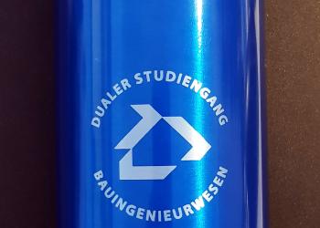 Lackierte Alutrinkflasche laserbeschriftet